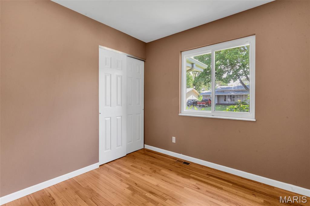 1366 Springhurst Drive Florissant, MO 63031 - Photo 24 of 30