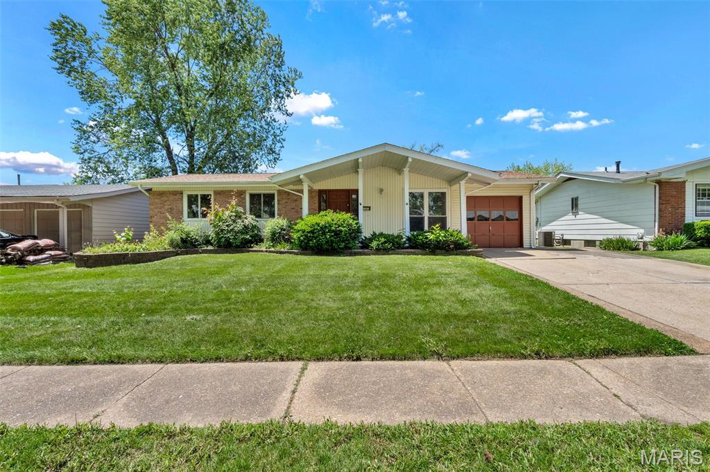 1366 Springhurst Drive Florissant, MO 63031 - Photo 30 of 30