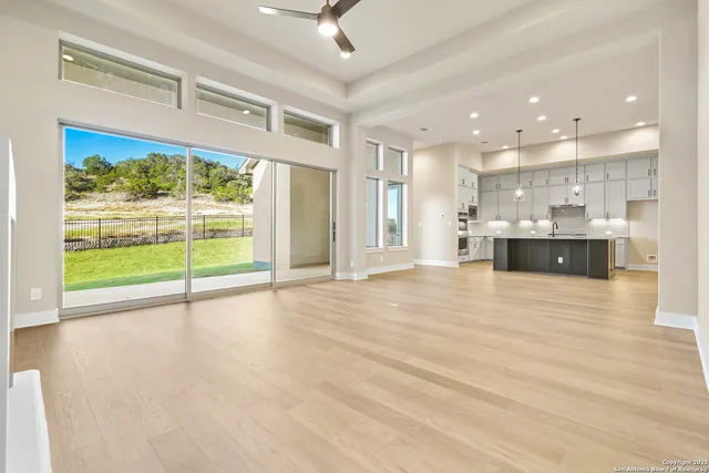 $949,900 | 220 Dulce Vista, Boerne, TX 78006