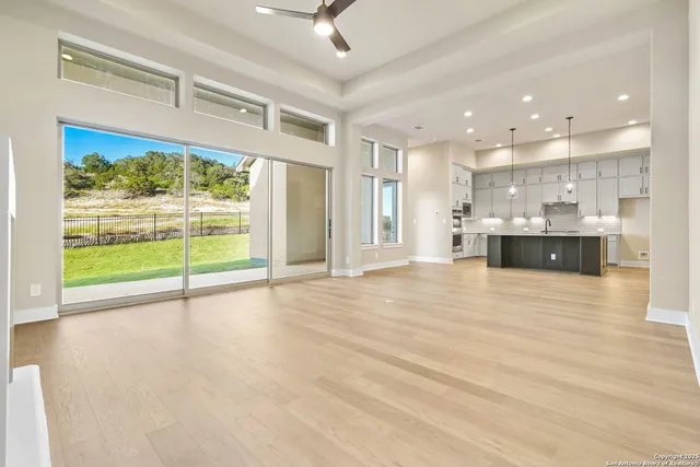 $949,900 | 220 Dulce Vista, Boerne, TX 78006