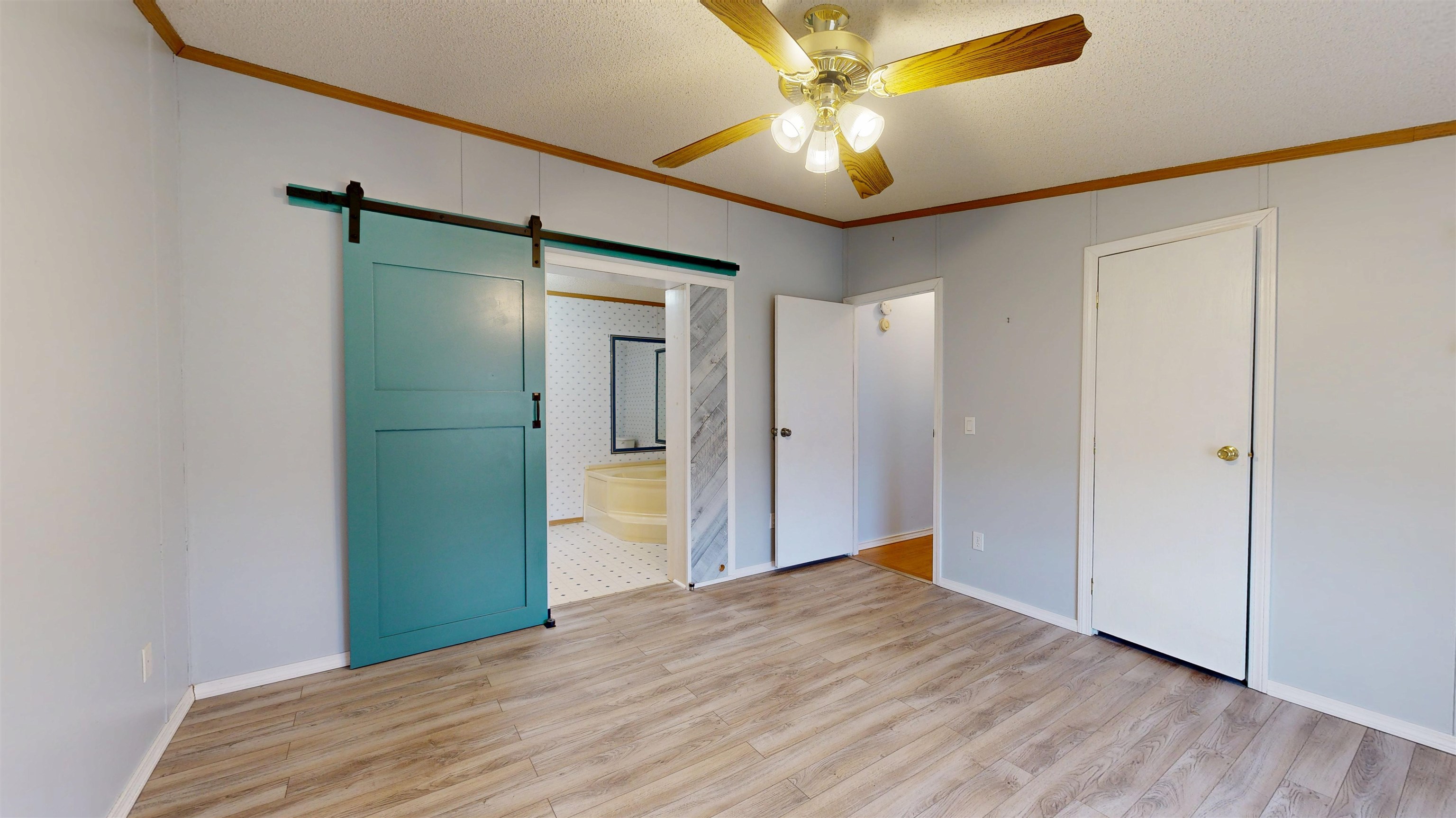 2745 Mountain View Road Williston, VT 05495 - Photo 8 of 11