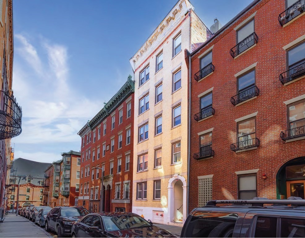 20 Sheafe Street Boston, MA 02113 - Photo 1 of 9