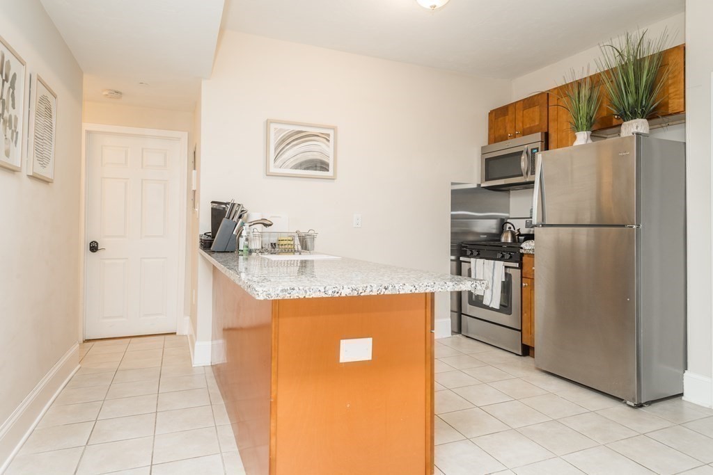 20 Sheafe Street Boston, MA 02113 - Photo 4 of 9