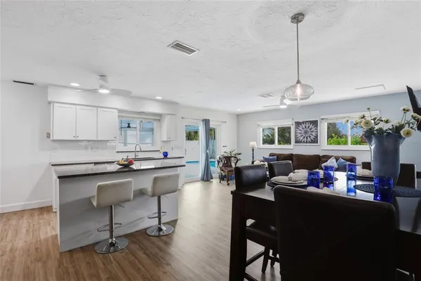 $700,000 | 514 Palm Avenue, Nokomis, FL 34275