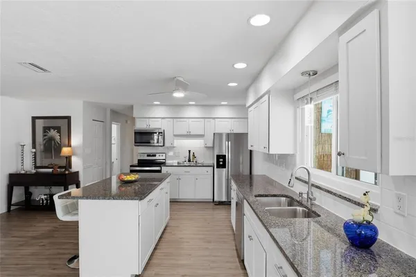 $700,000 | 514 Palm Avenue, Nokomis, FL 34275