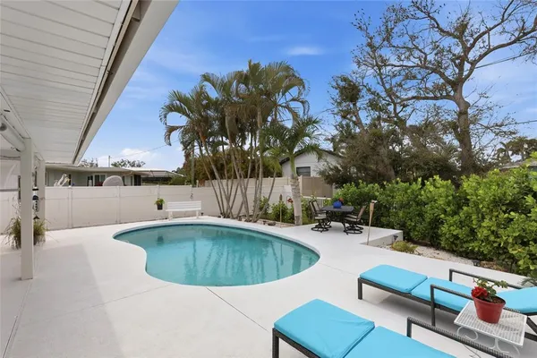 $700,000 | 514 Palm Avenue, Nokomis, FL 34275