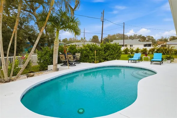 $700,000 | 514 Palm Avenue, Nokomis, FL 34275