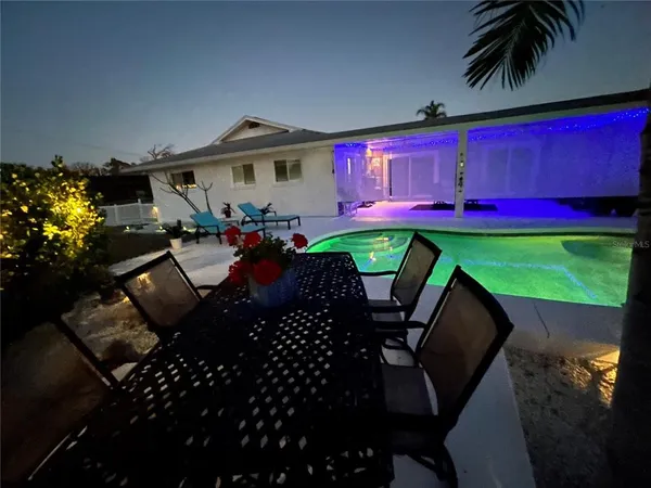 $700,000 | 514 Palm Avenue, Nokomis, FL 34275