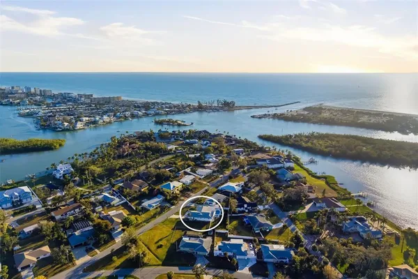 $700,000 | 514 Palm Avenue, Nokomis, FL 34275