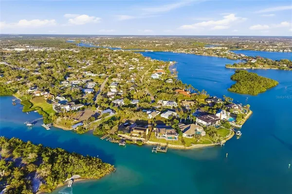 $700,000 | 514 Palm Avenue, Nokomis, FL 34275