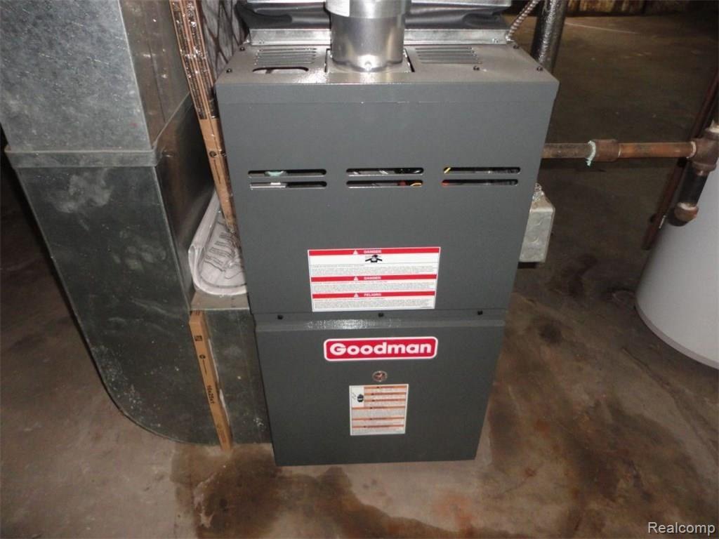 326 Stratford Road Ferndale, MI 48220 - Photo 17 of 24 Newer Furnace