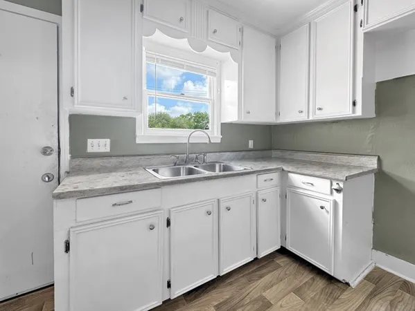 $1,850 | 3602 Topeka Street, Corpus Christi, TX 78411