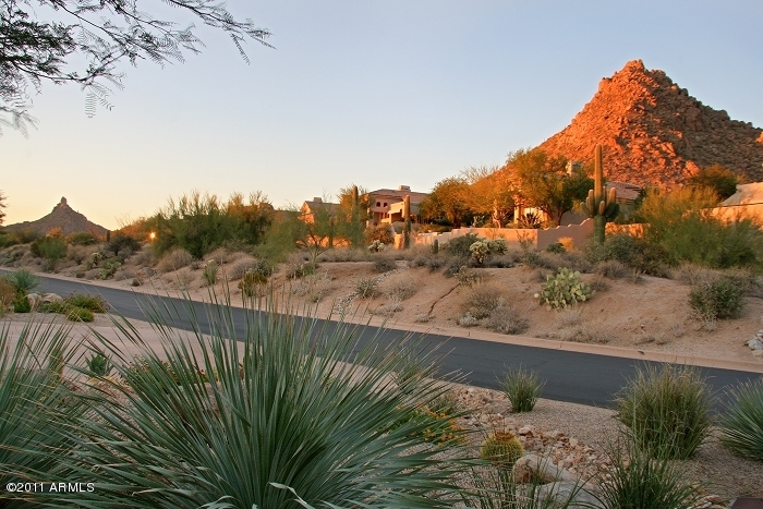 11059 East Turnberry Road Scottsdale, AZ 85255 - Photo 32 of 35 a view of a lake in a balcony