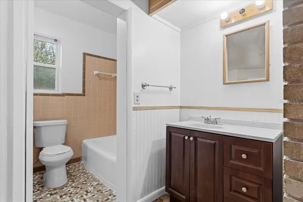 $429,900 | 779 Northwest 37th Street, Gainesville, FL 32607