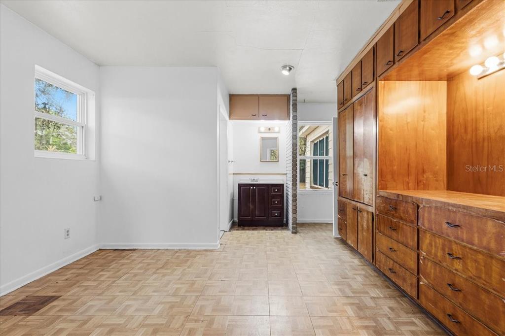 779 Northwest 37th Street Gainesville, FL 32607 - Photo 27 of 40