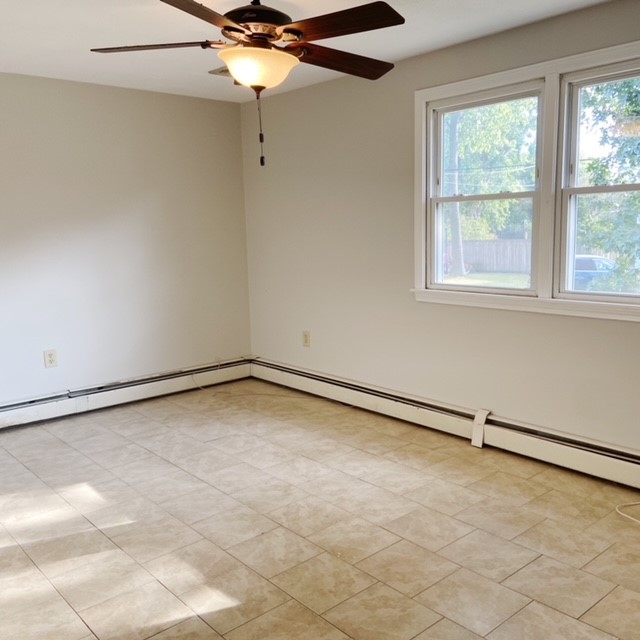35 Custer Street Warwick, RI 02889 - Photo 11 of 22 Gallery Image 11