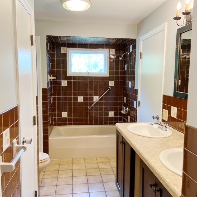 35 Custer Street Warwick, RI 02889 - Photo 12 of 22 Gallery Image 12