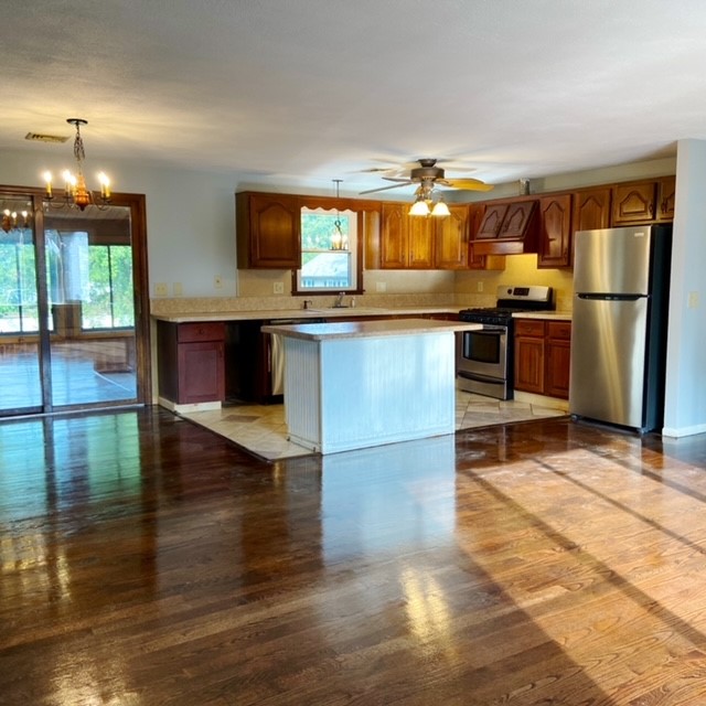 35 Custer Street Warwick, RI 02889 - Photo 2 of 22 Gallery Image 2