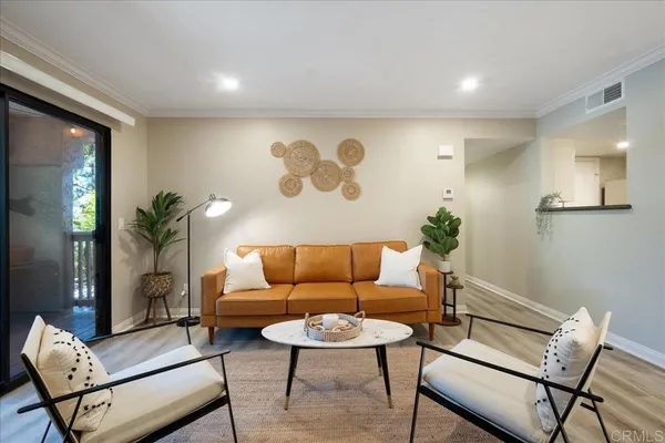 $425,000 | 12075 Alta Carmel Court, Unit 35, San Diego, CA 92128