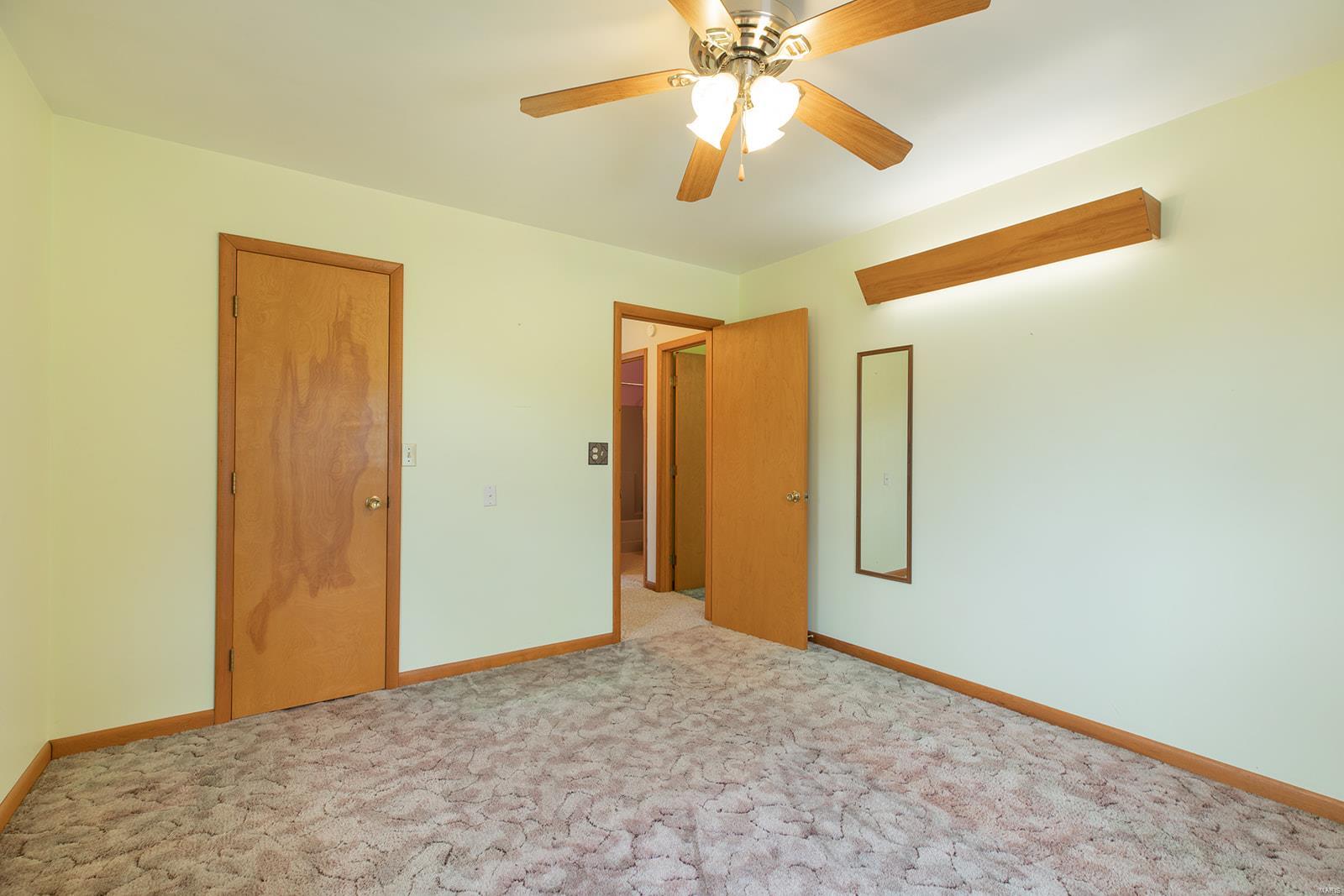 4279 F S Road Shipman, IL 62685 - Photo 38 of 51