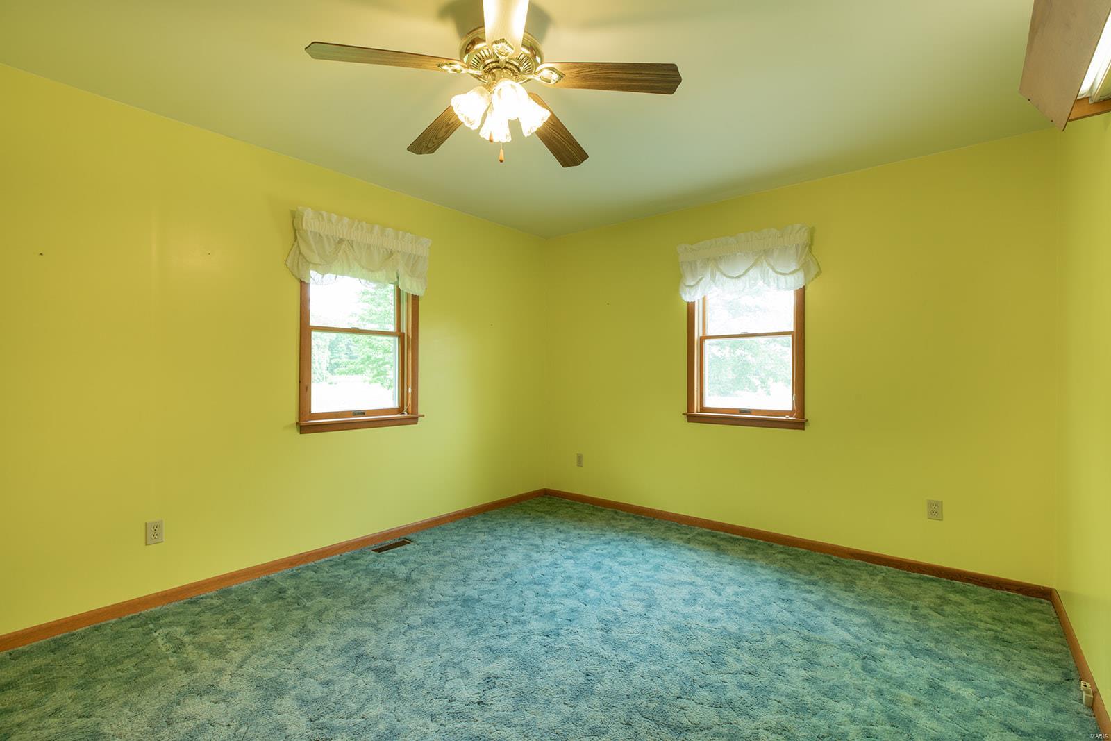 4279 F S Road Shipman, IL 62685 - Photo 40 of 51