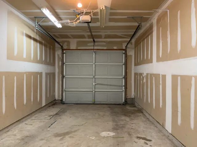 a view of a garage