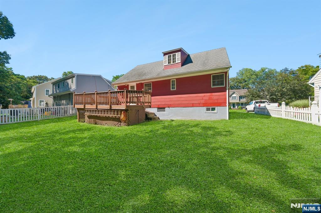 779 Newcomb Road Ridgewood, NJ 07450 - Photo 33 of 34 Gallery Image 33