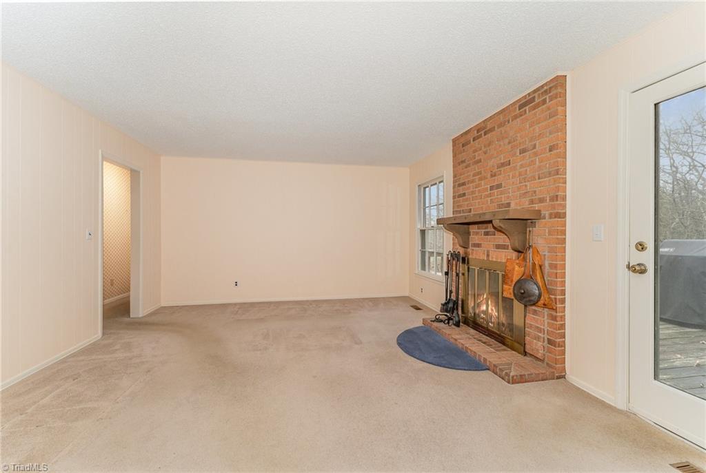 770 Bundaberg Lane Rural Hall, NC 27045 - Photo 12 of 26 Den