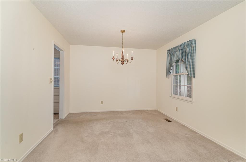 770 Bundaberg Lane Rural Hall, NC 27045 - Photo 7 of 26 Dining Area