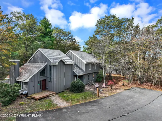 $214,900 | 39 Free Style Lake, Lake Harmony, PA 18624