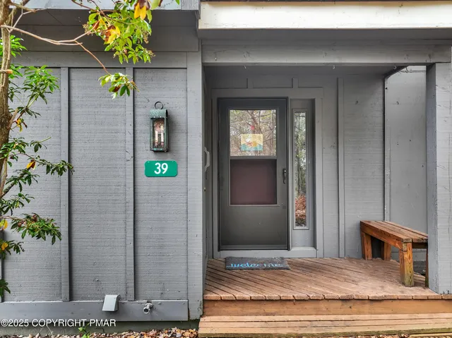 $214,900 | 39 Free Style Lake, Lake Harmony, PA 18624