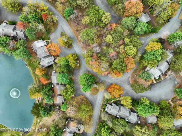 $214,900 | 39 Free Style Lake, Lake Harmony, PA 18624