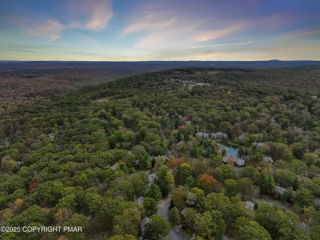 $214,900 | 39 Free Style Lake, Lake Harmony, PA 18624