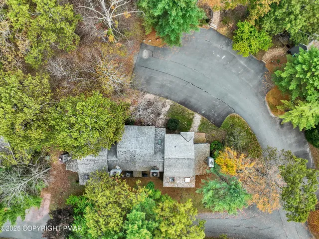 $214,900 | 39 Free Style Lake, Lake Harmony, PA 18624