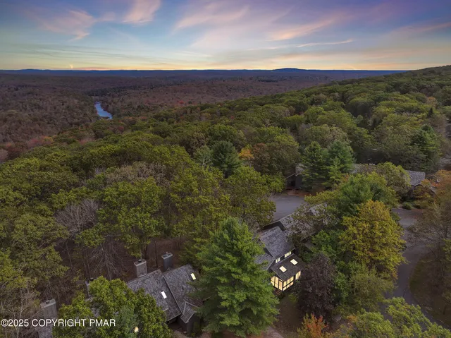 $214,900 | 39 Free Style Lake, Lake Harmony, PA 18624