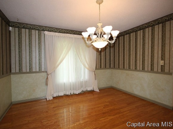 316 Oxford Road Springfield, IL 62704 - Photo 3 of 24