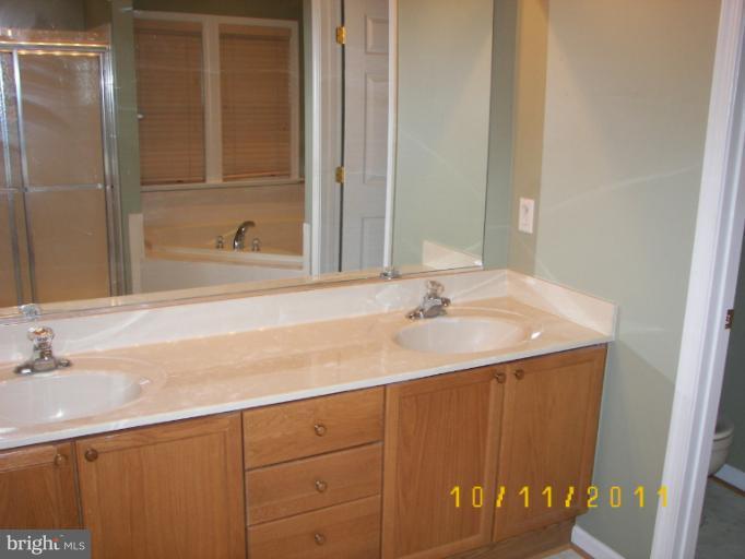 2493 Hunting Ridge Road Winchester, VA 22603 - Photo 24 of 27 Bath (Master)
