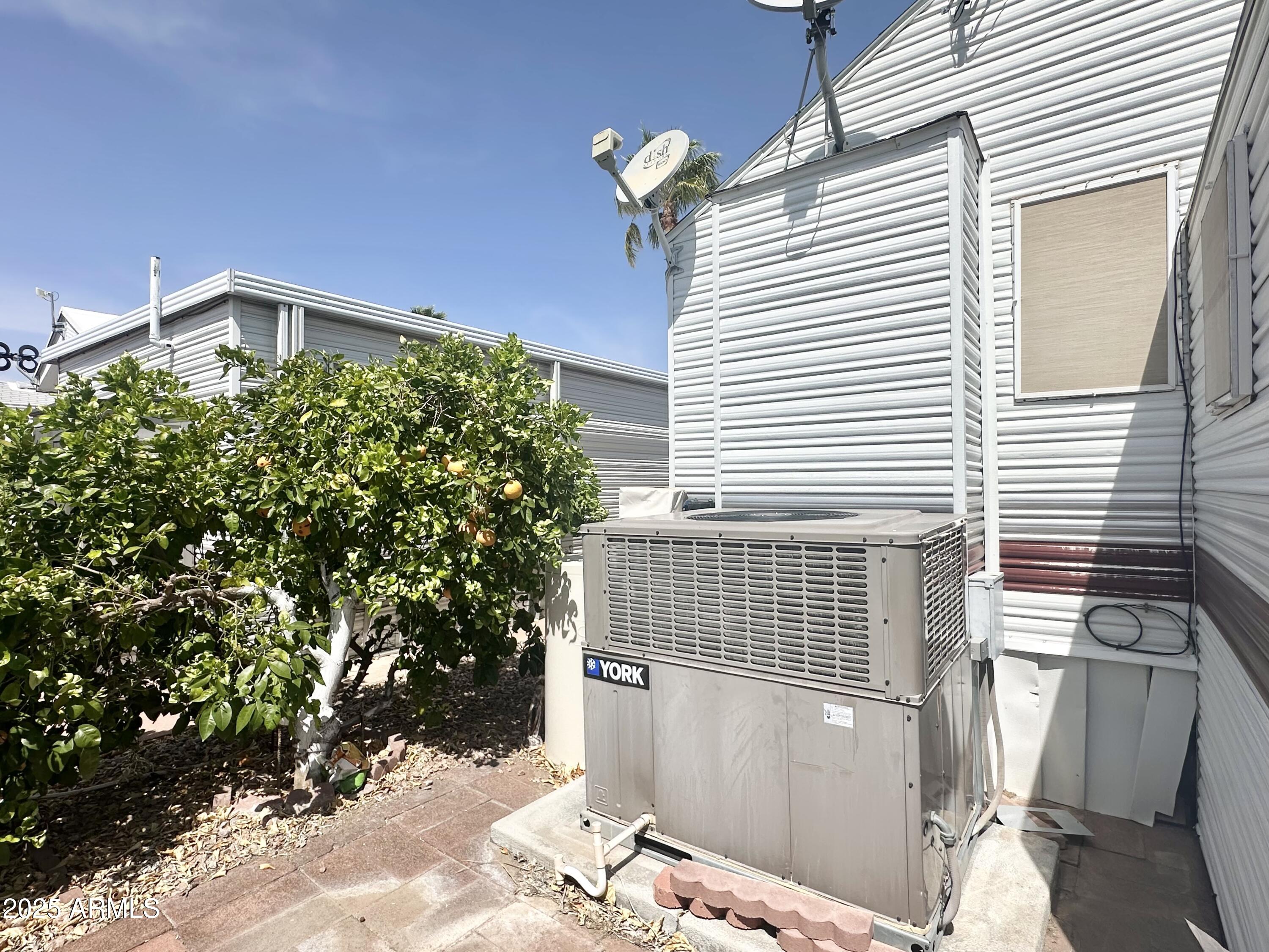 457 South Jasper Drive Apache Junction, AZ 85119 - Photo 43 of 51 2016 NEW LARGE A/C SYSTEM