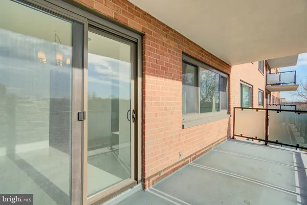 $2,200 | 4201 Cathedral Avenue Northwest, Unit 911W, Washington, DC 20016