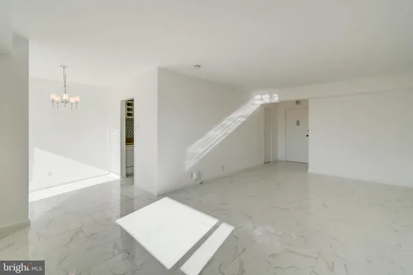 $2,200 | 4201 Cathedral Avenue Northwest, Unit 911W, Washington, DC 20016