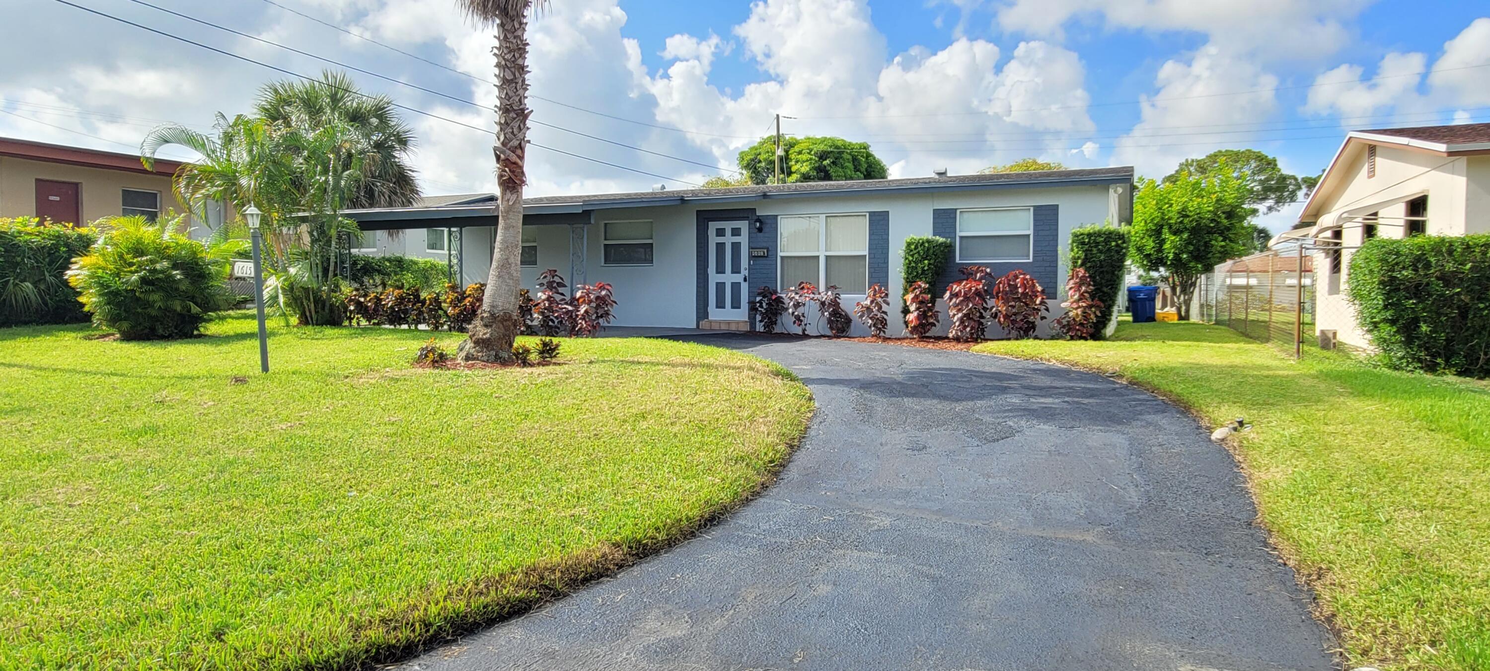 1615 West 31st Street Riviera Beach, FL 33404 - Photo 2 of 12 20230715_100024
