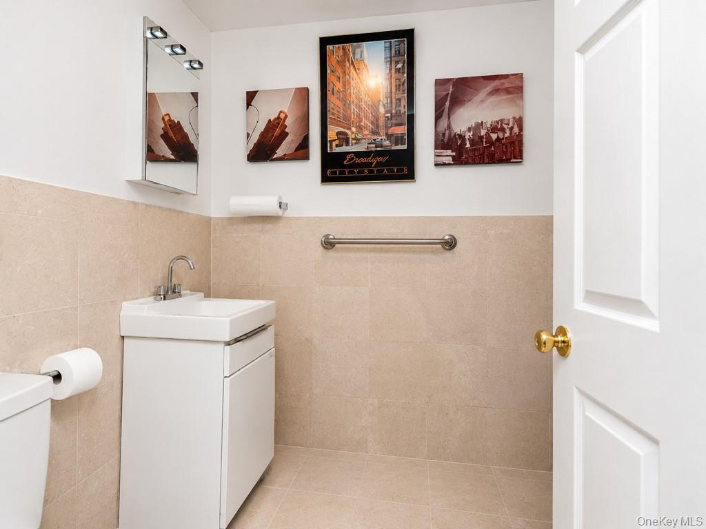 4779 White Plains Road Bronx, NY 10470 - Photo 19 of 22
