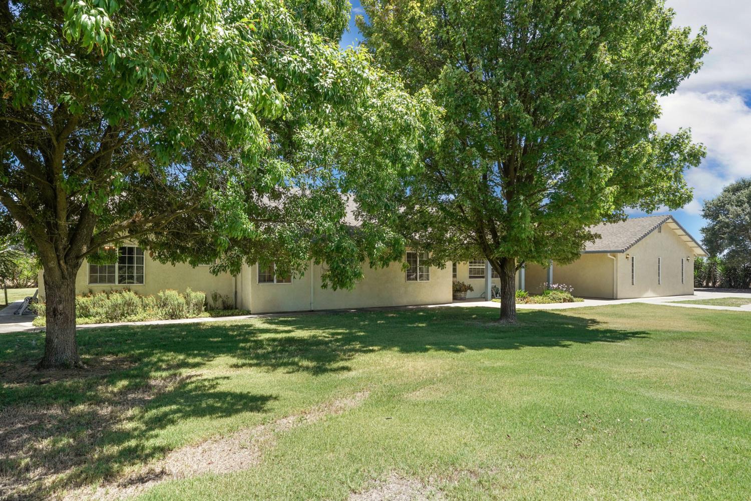 11220 North Golfview Road Lodi, CA 95240 - Photo 4 of 73