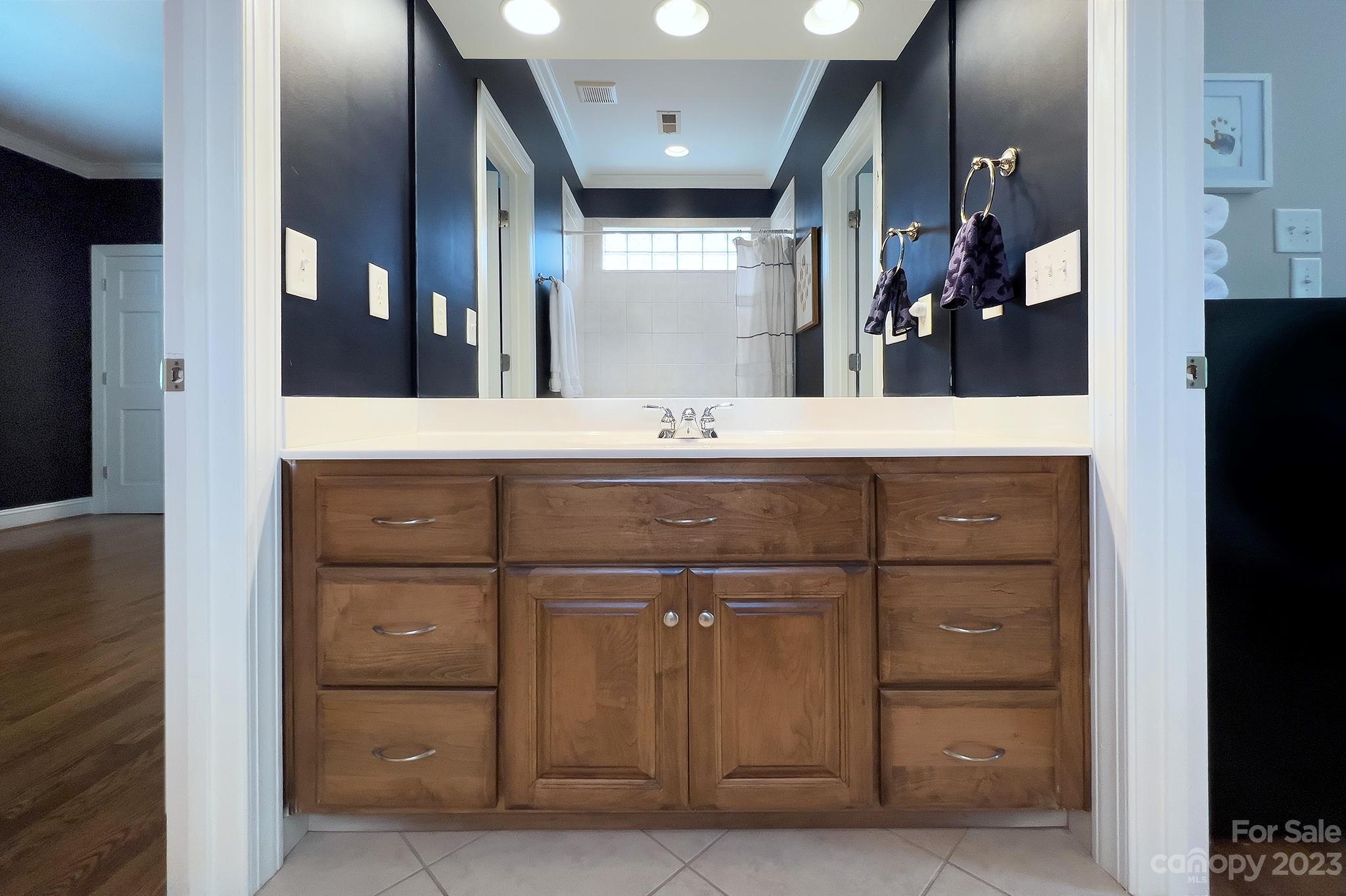 1200 Lost Oak Road Charlotte, NC 28270 - Photo 25 of 38 Gallery Image 25