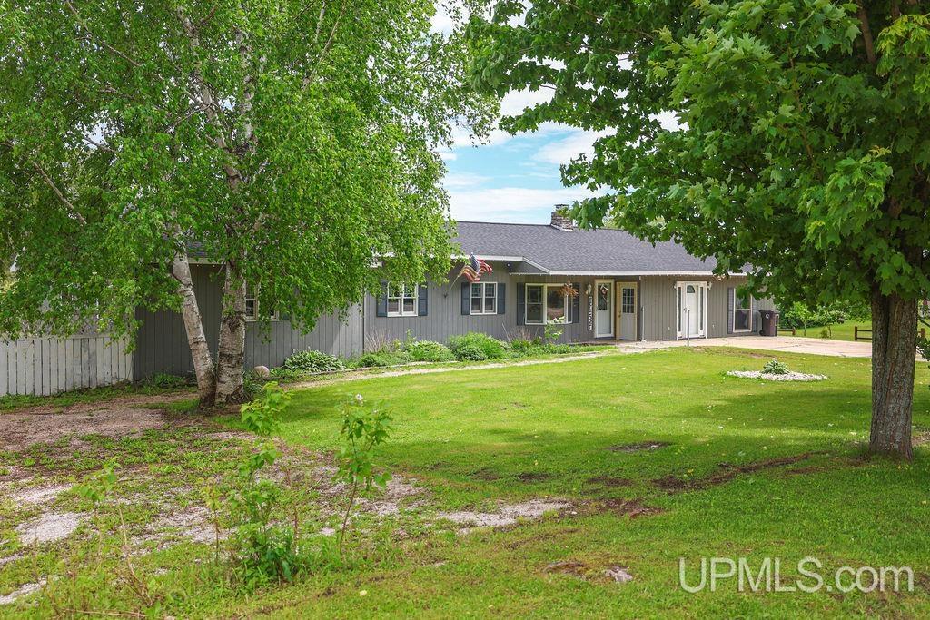 5626 River Road Manistique, MI 49854 - Photo 12 of 69
