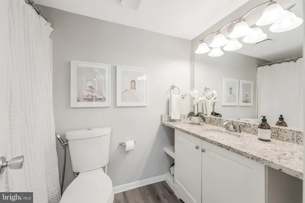 $384,000 | 11564 Rolling Green Court, Unit 12/301B, Reston, VA 20191