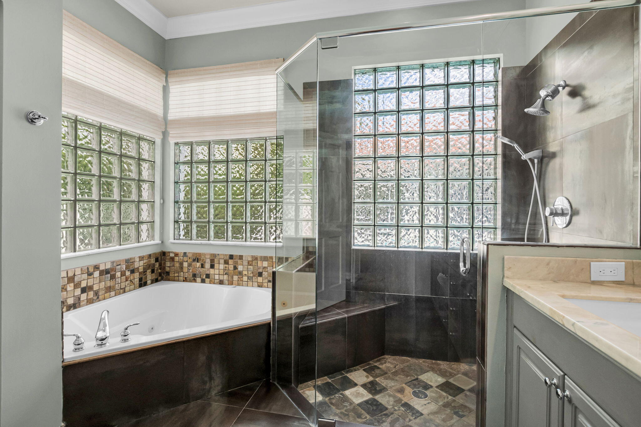 1690 Southwest 2nd Avenue Boca Raton, FL 33432 - Photo 18 of 72 17-web-or-mls-DSC_0216