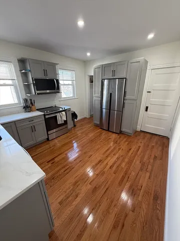 $2,950 | 126 Neponset Avenue, Unit 3, Boston, MA 02122