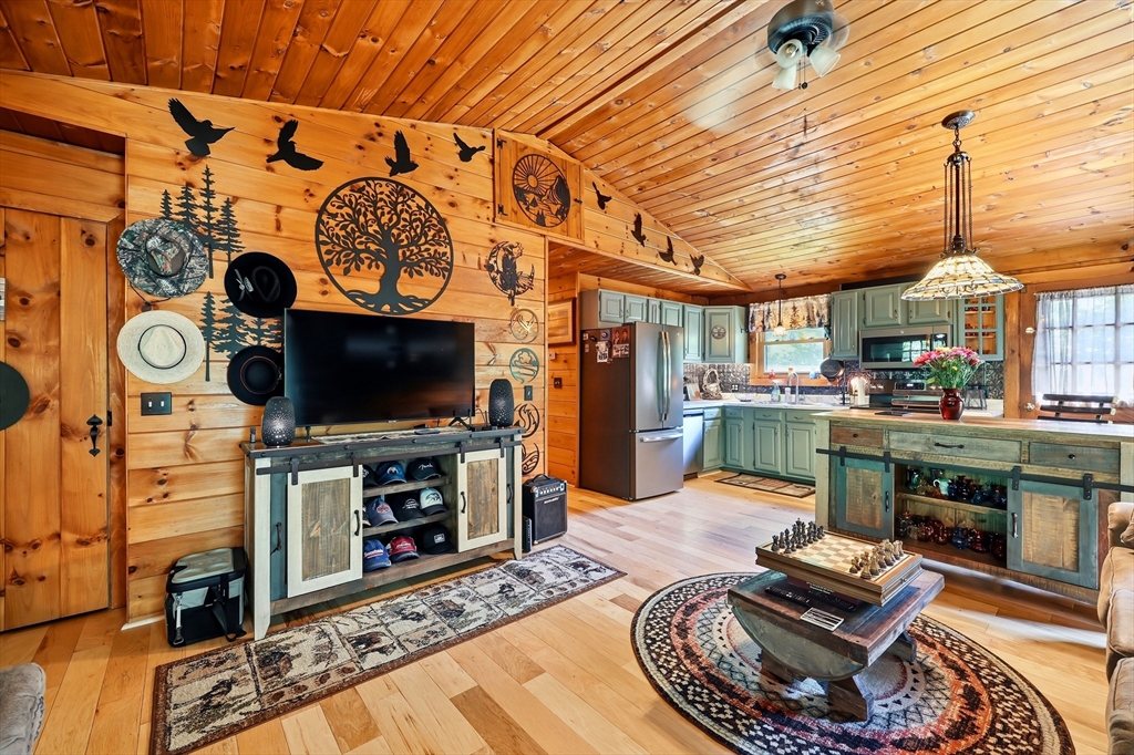 65 Old Poor Farm Road Ware, MA 01082 - Photo 5 of 40