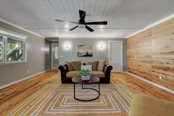 a close up view of washer and dryer